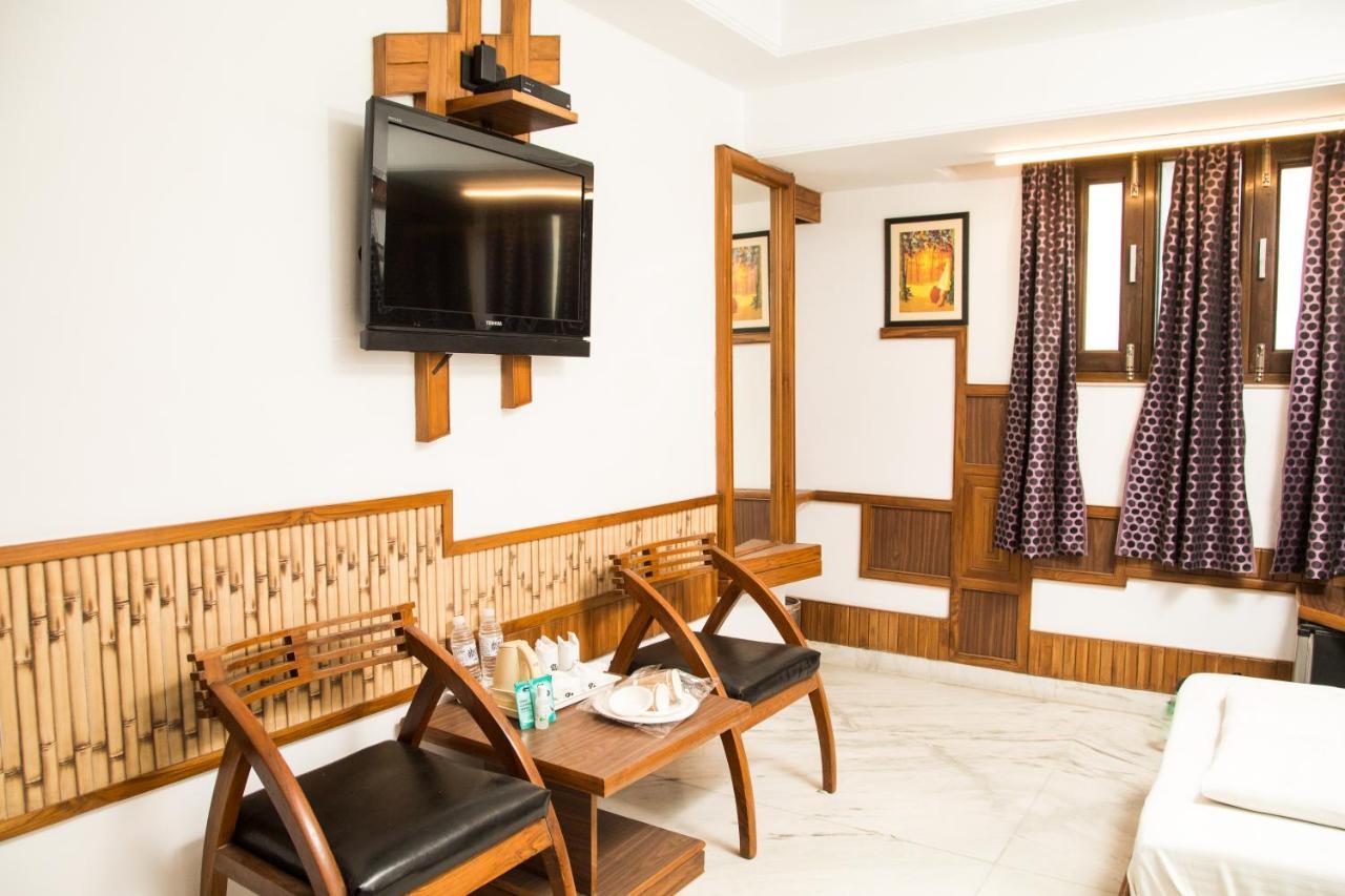 The Natraj Yes Please -New Delhi Hotel Buitenkant foto