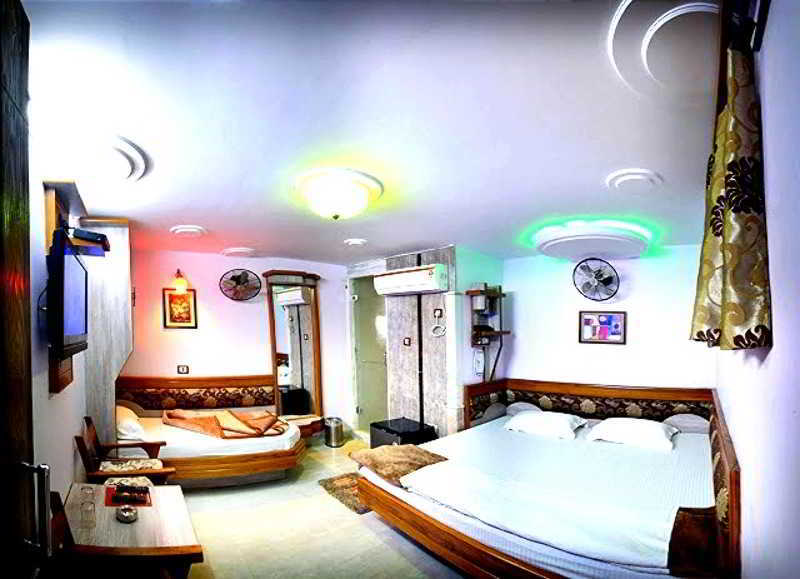 The Natraj Yes Please -New Delhi Hotel Buitenkant foto