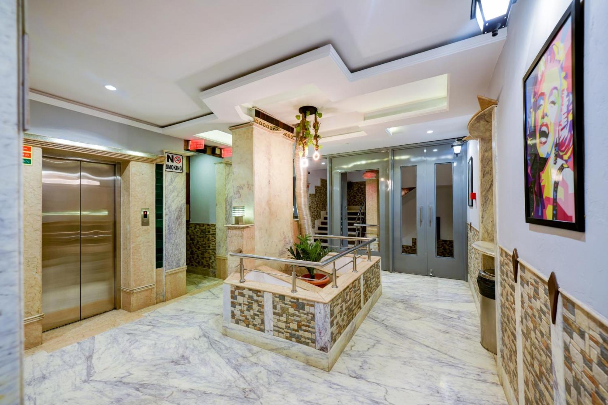 The Natraj Yes Please -New Delhi Hotel Buitenkant foto