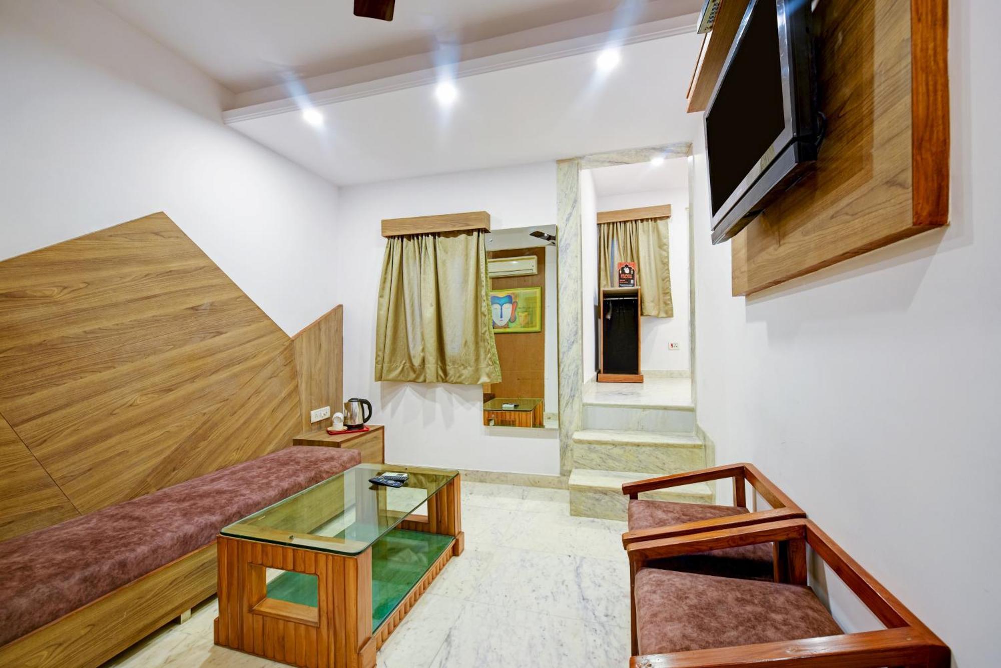 The Natraj Yes Please -New Delhi Hotel Buitenkant foto