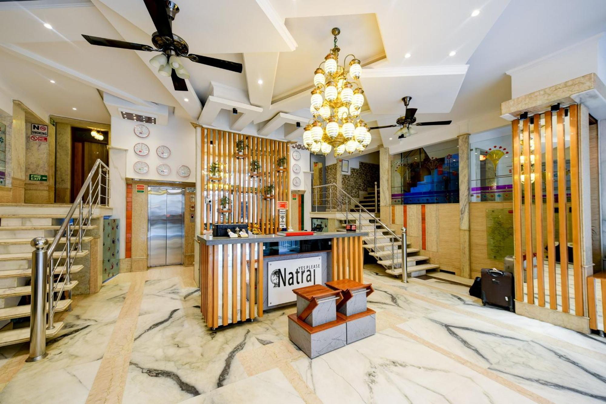 The Natraj Yes Please -New Delhi Hotel Buitenkant foto