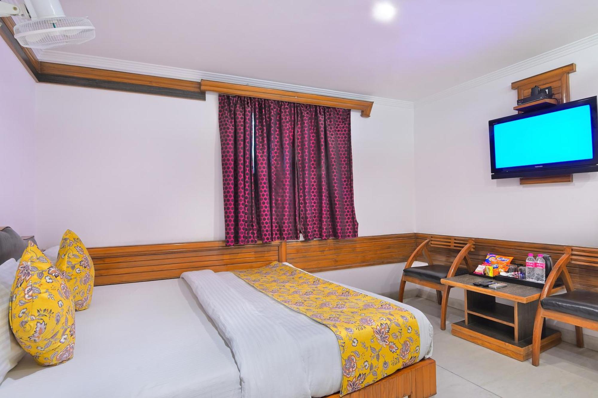 The Natraj Yes Please -New Delhi Hotel Buitenkant foto