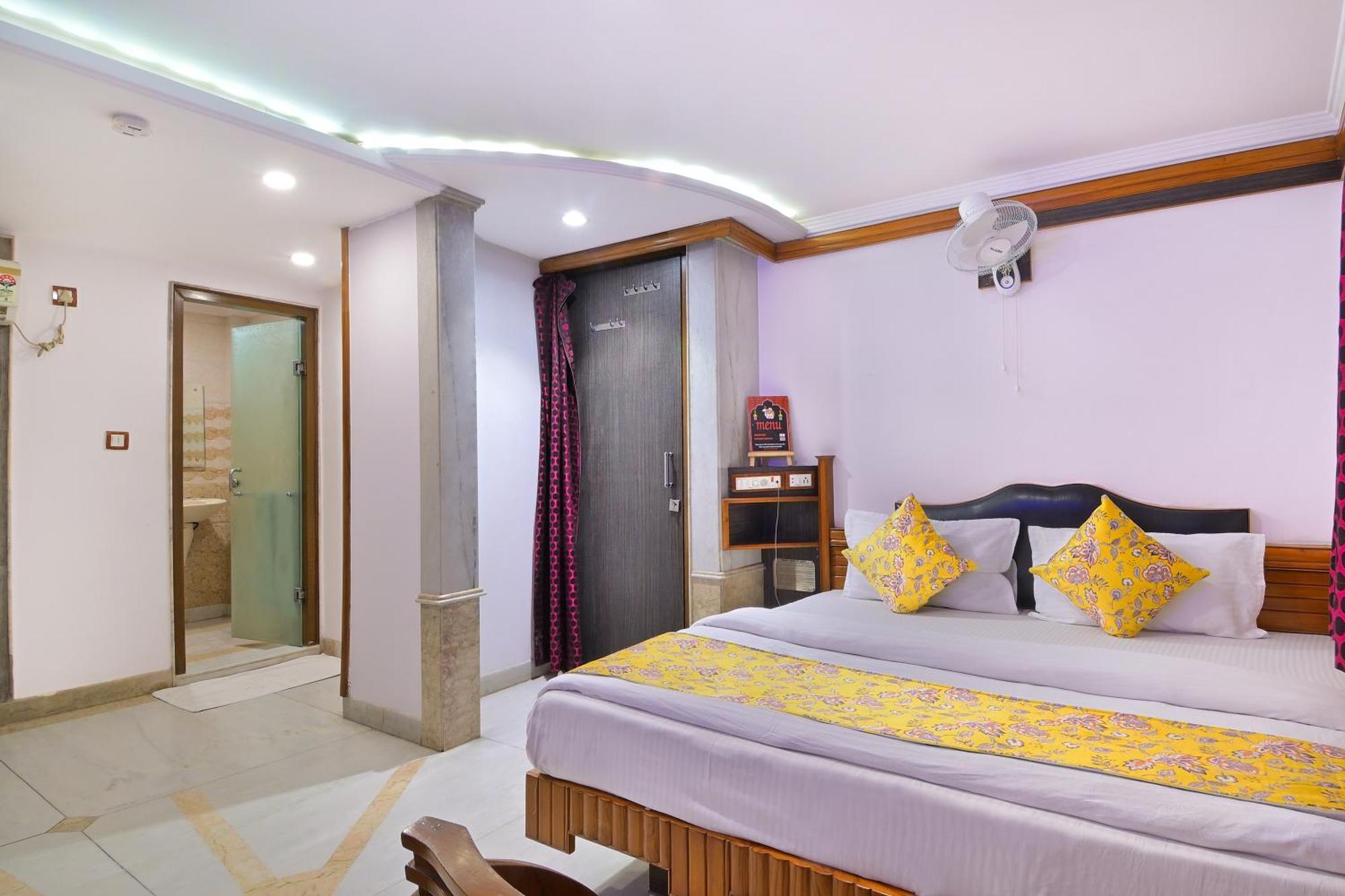 The Natraj Yes Please -New Delhi Hotel Buitenkant foto