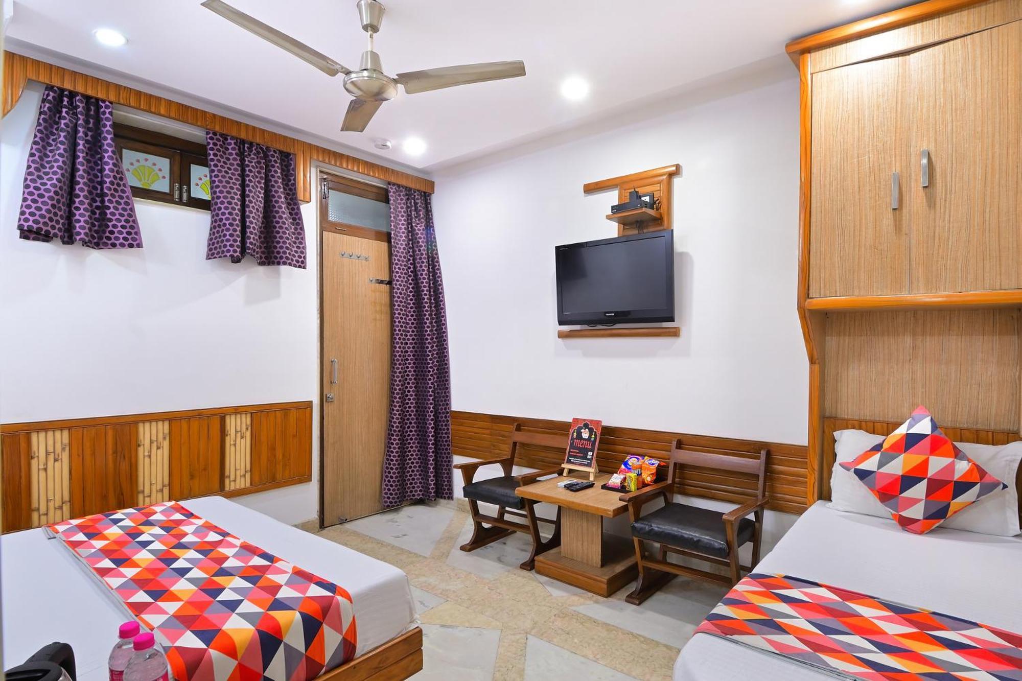 The Natraj Yes Please -New Delhi Hotel Buitenkant foto