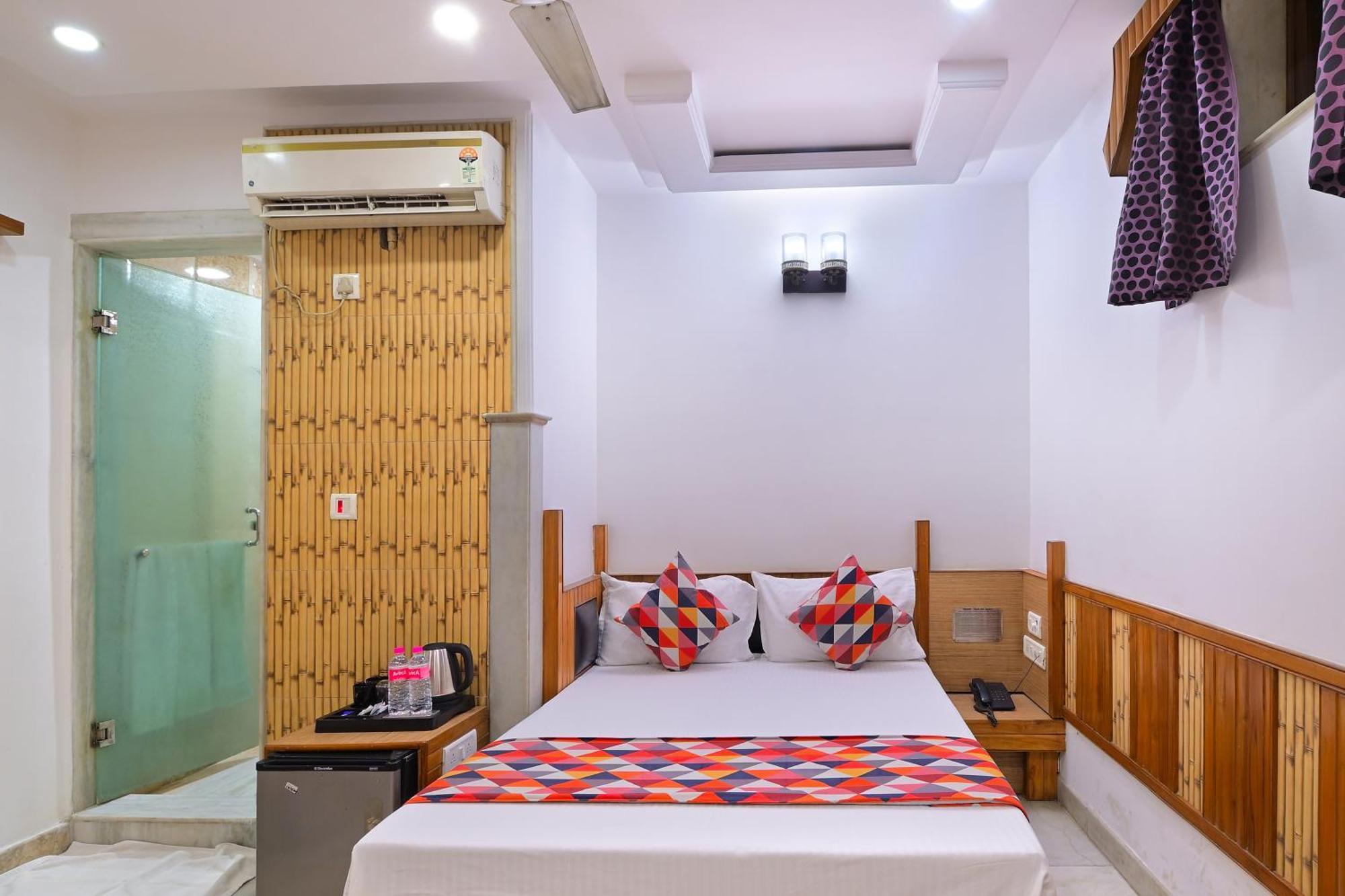 The Natraj Yes Please -New Delhi Hotel Buitenkant foto
