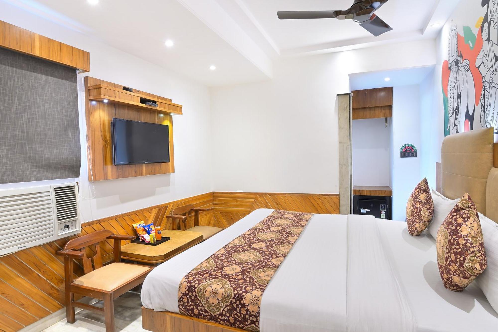 The Natraj Yes Please -New Delhi Hotel Buitenkant foto